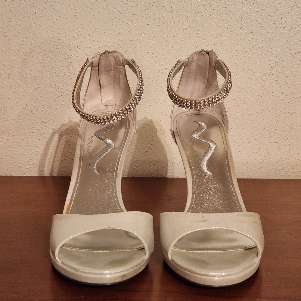 Nina Reiko Silver Reflect Heels